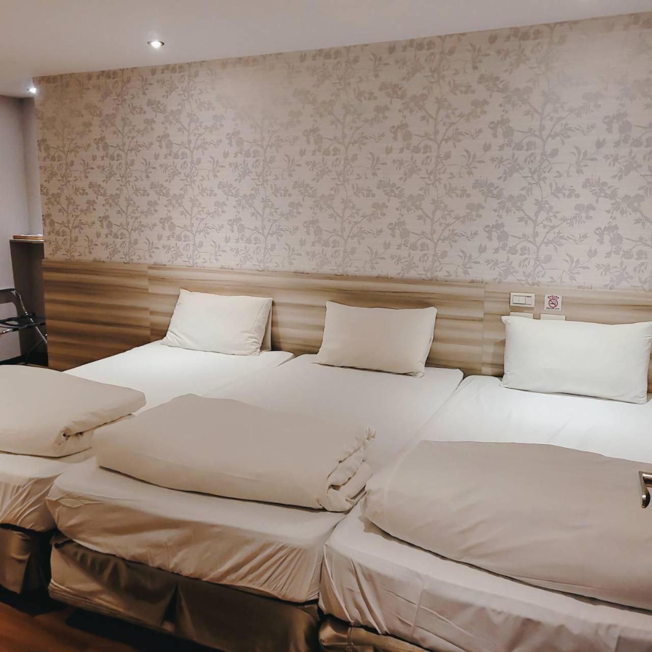 Smile Comma Bed & Breakfast Тайпей Екстериор снимка