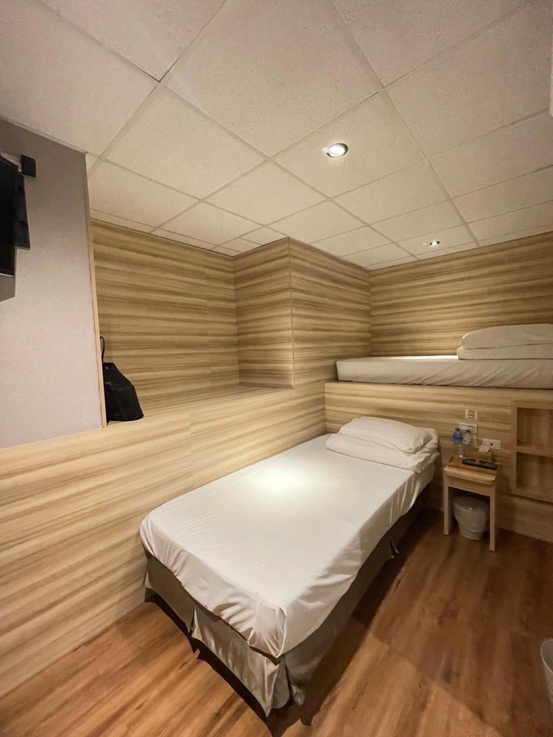 Smile Comma Bed & Breakfast Тайпей Екстериор снимка