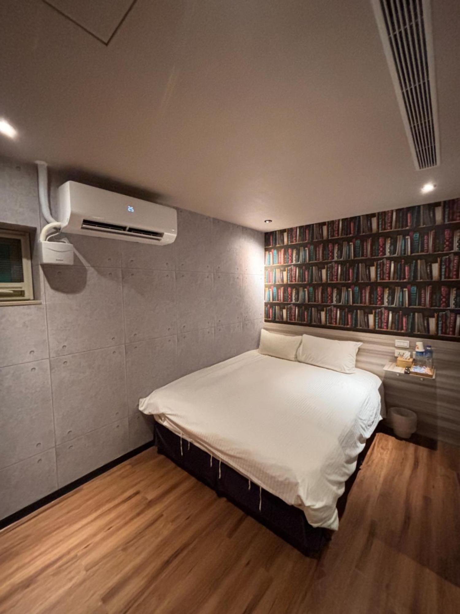 Smile Comma Bed & Breakfast Тайпей Екстериор снимка